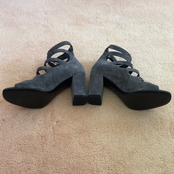 SAINT LAURENT Babies Multi-strap Block Heels - Picture 7 of 10